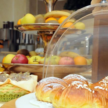 Hotel Continental Brescia Roncadelle Restoran foto