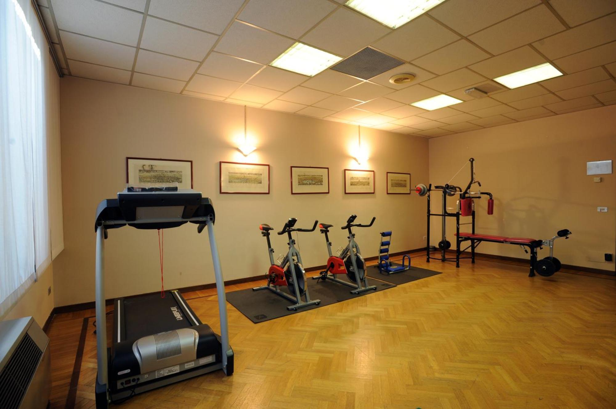 Hotel Continental Brescia Roncadelle Bagian luar foto