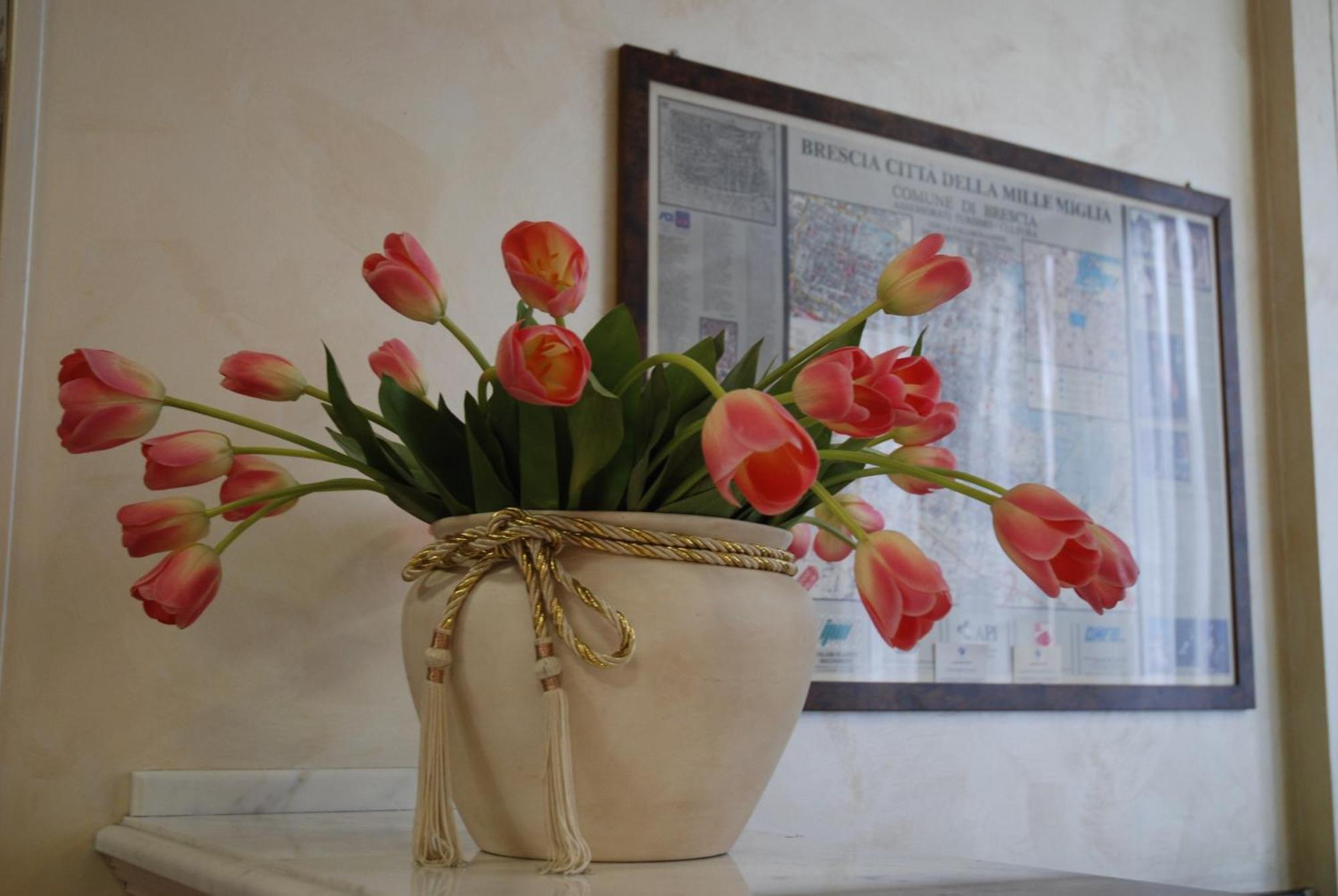 Hotel Continental Brescia Roncadelle Bagian luar foto
