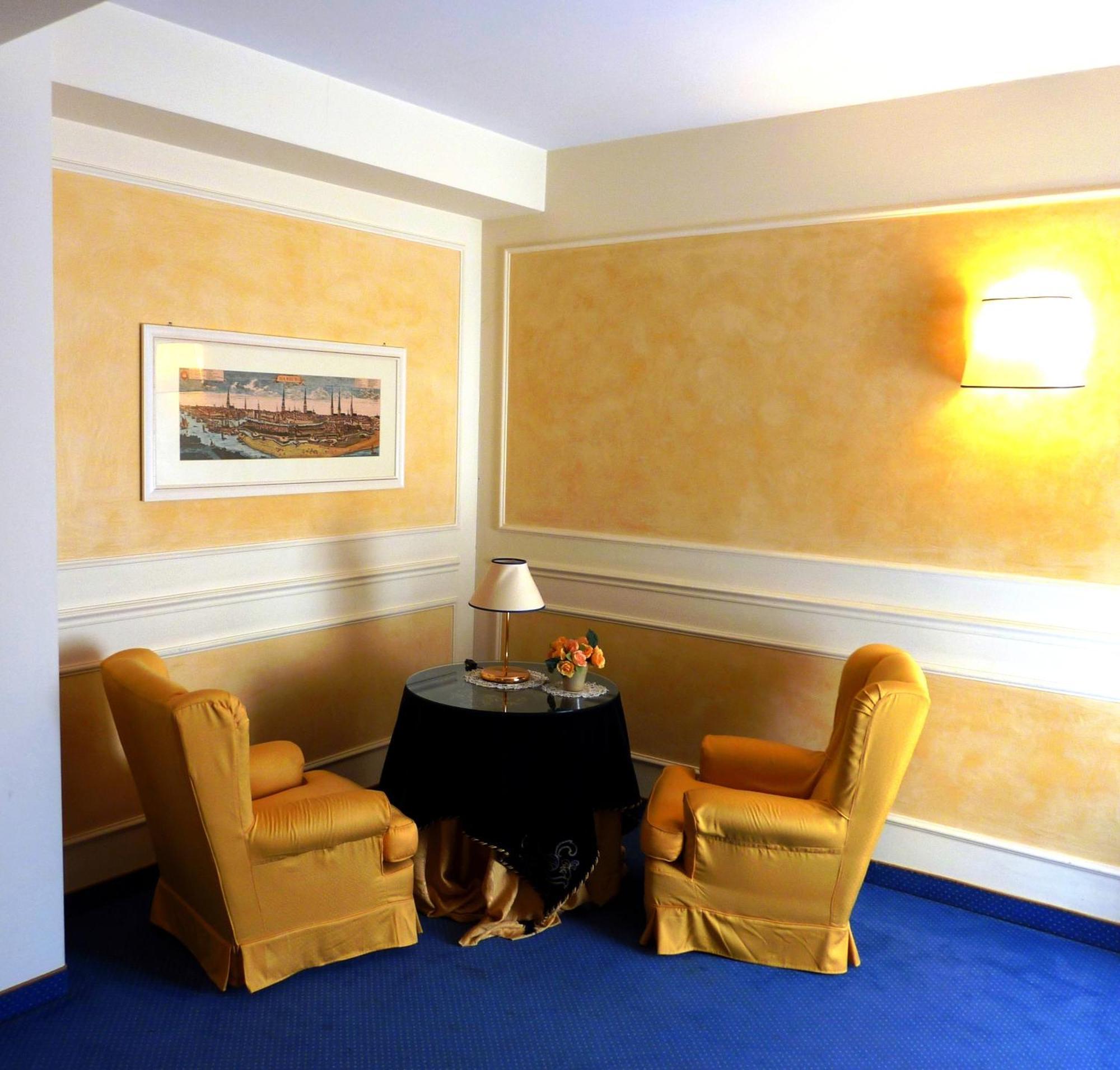 Hotel Continental Brescia Roncadelle Bagian luar foto