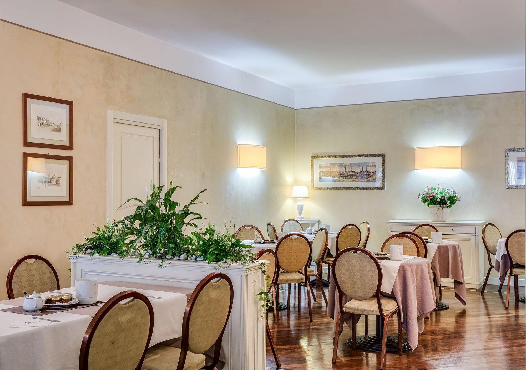 Hotel Continental Brescia Roncadelle Bagian luar foto