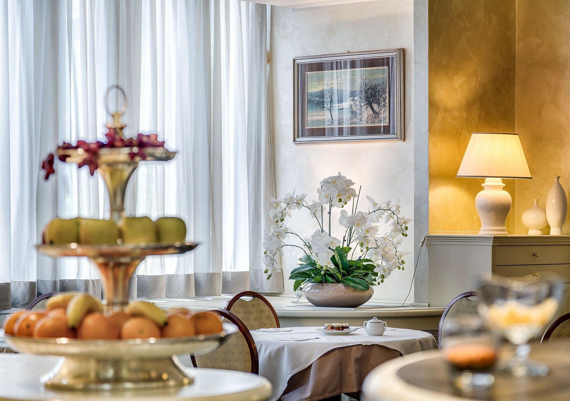 Hotel Continental Brescia Roncadelle Bagian luar foto