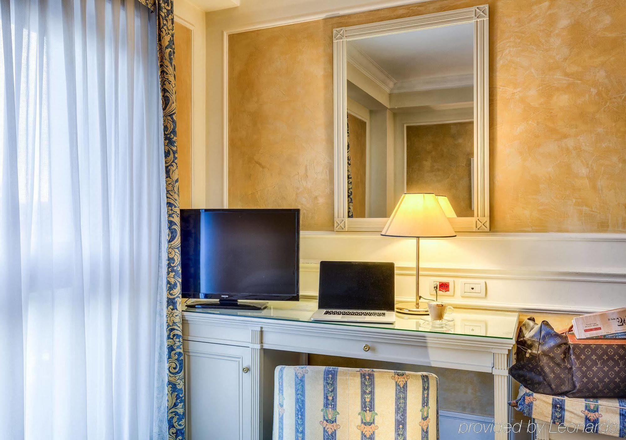 Hotel Continental Brescia Roncadelle Bagian luar foto